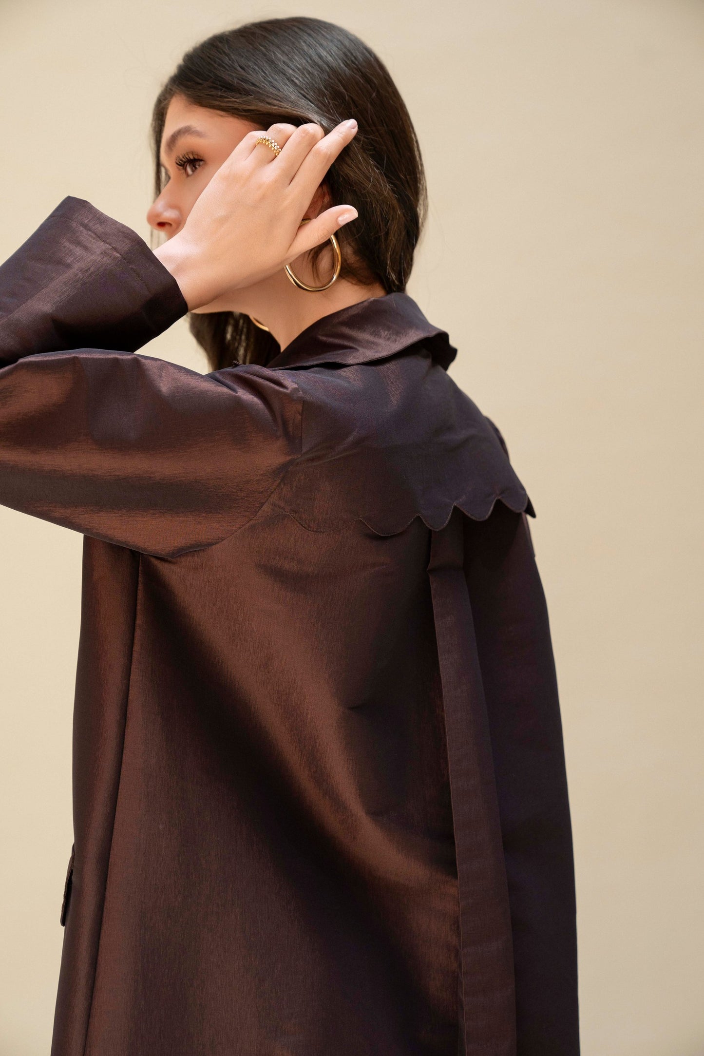 Scallop Line Abaya