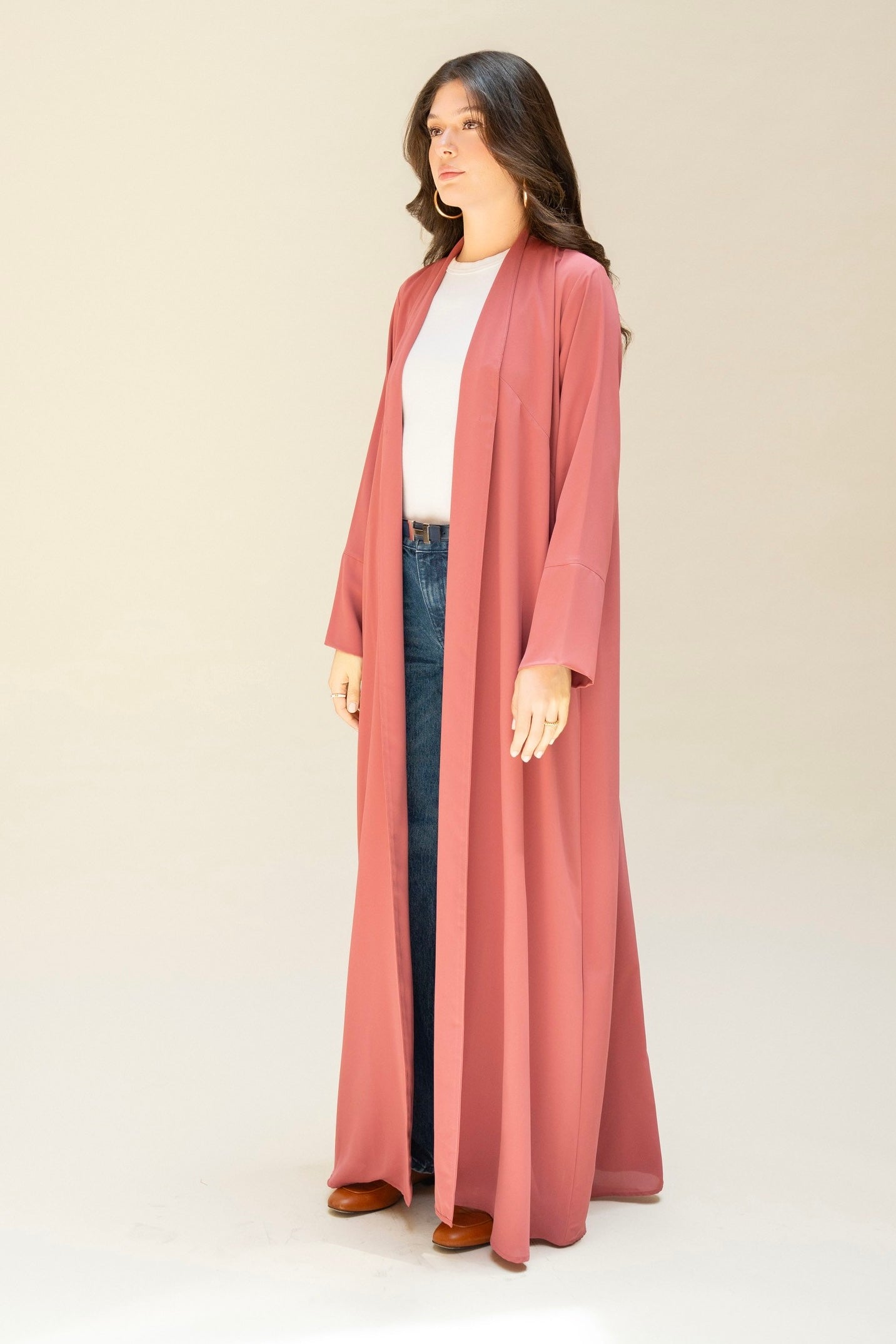 Contour Cut Abaya