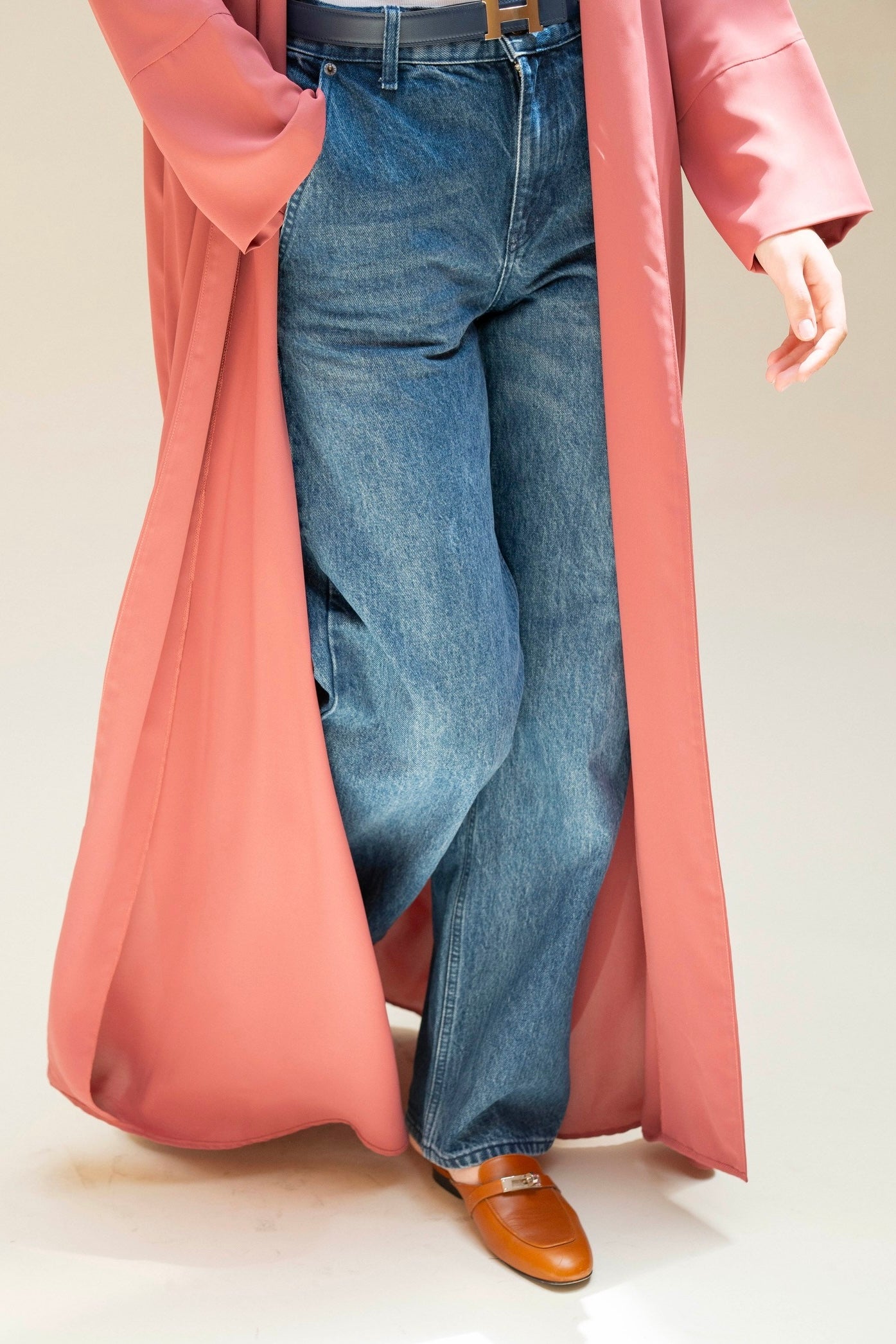 Foldline Abaya
