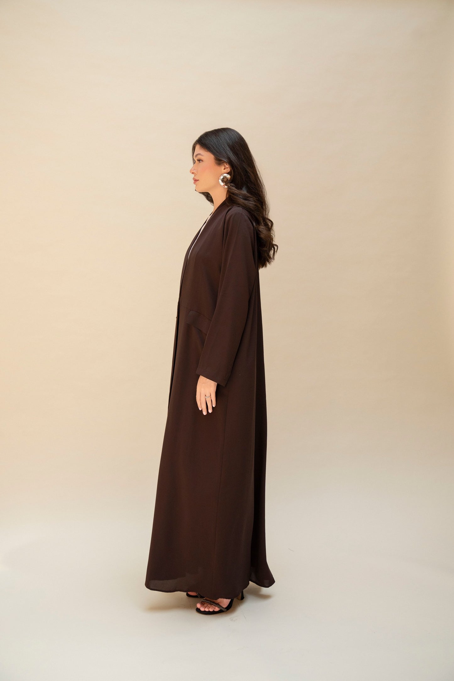 Foldline Abaya