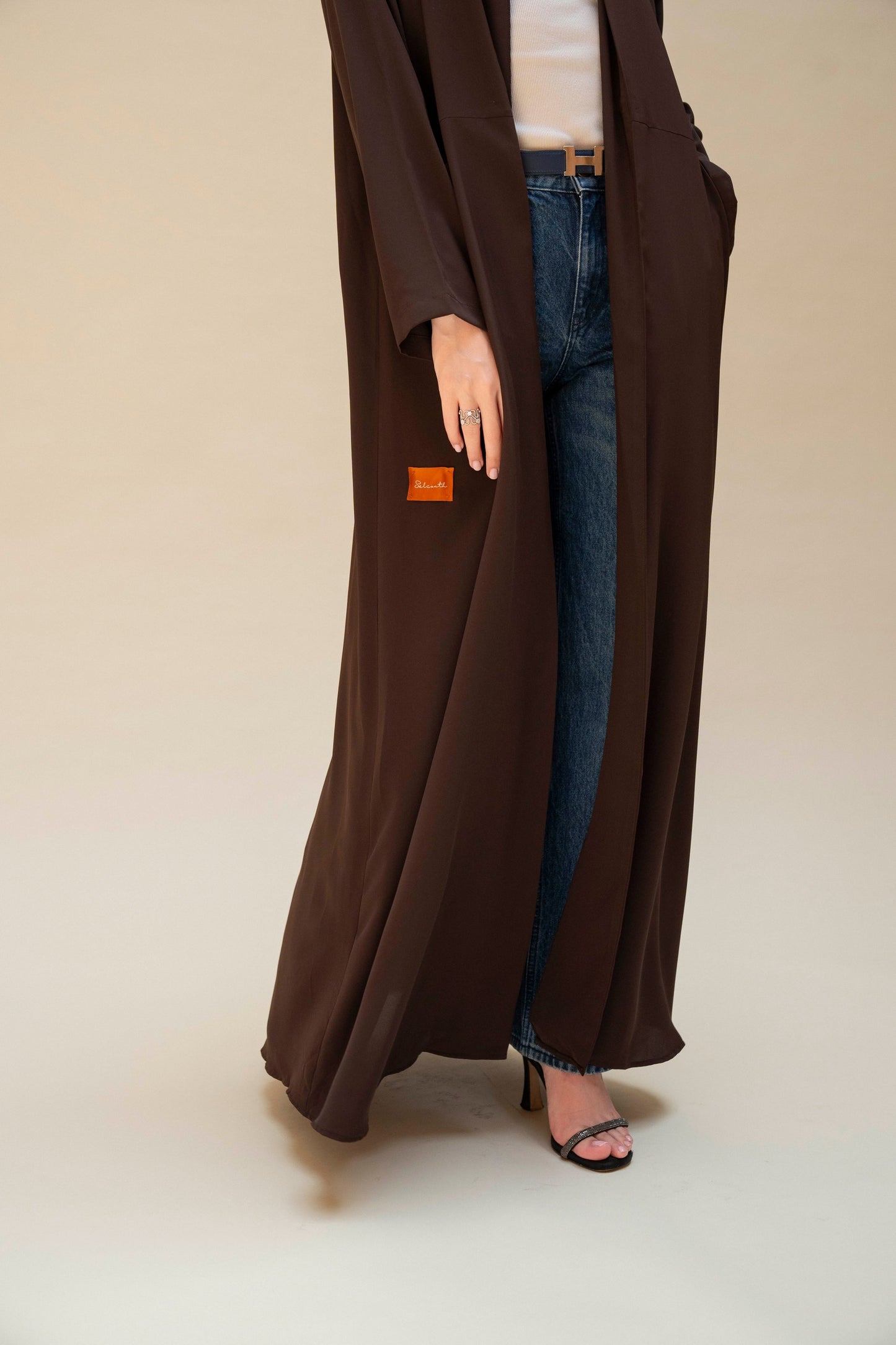 Foldline Abaya