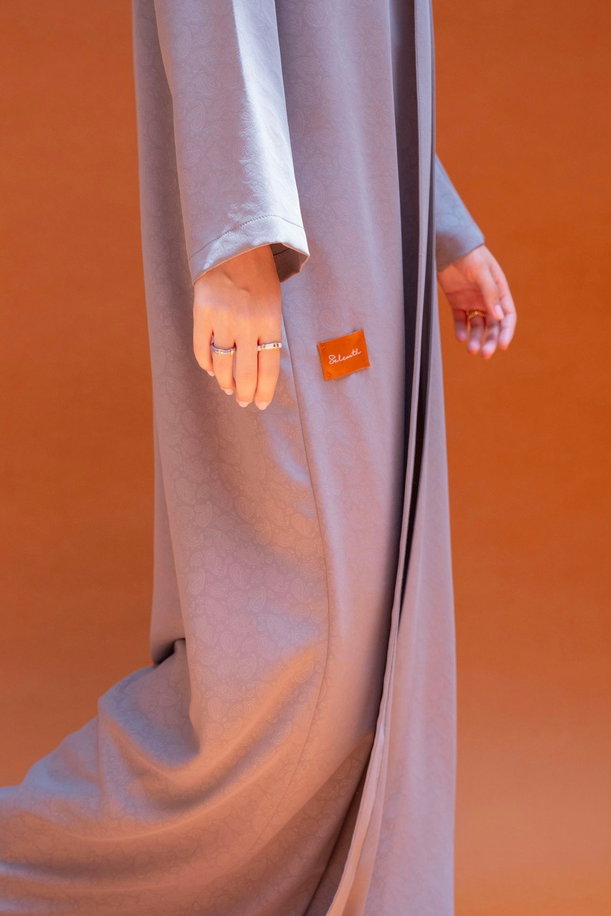 Crossover Paisley Abaya