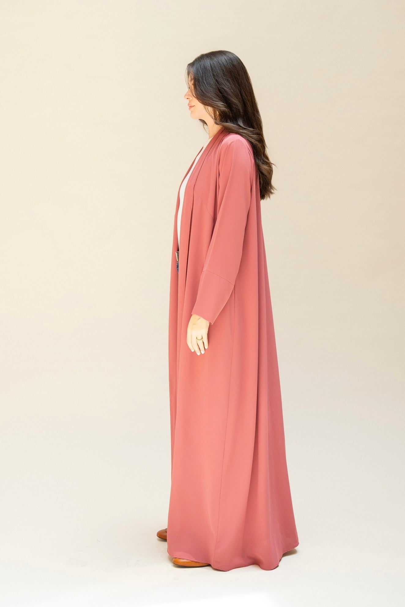 Contour Cut Abaya