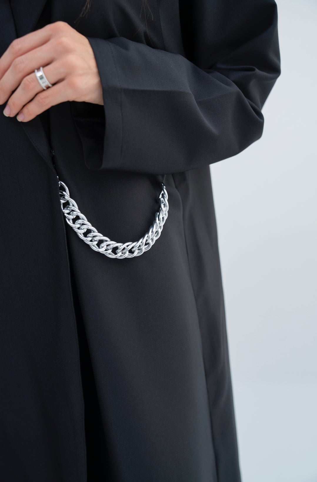 Chain Abaya