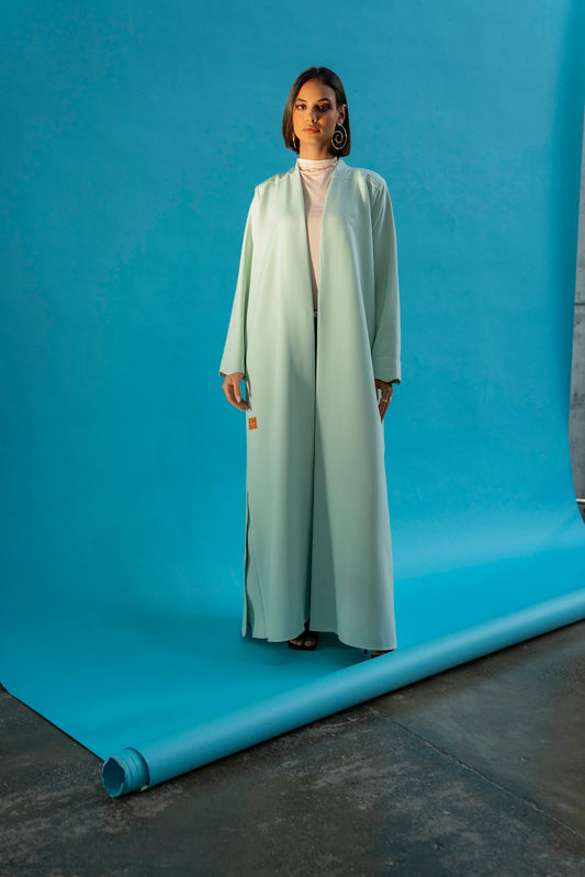 Tidal Slits Abaya