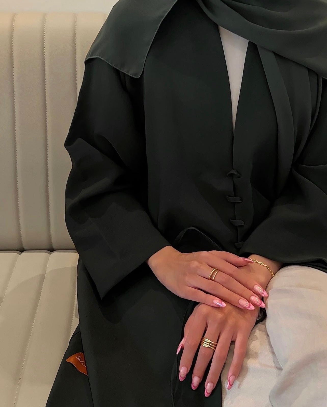 Parallel Abaya