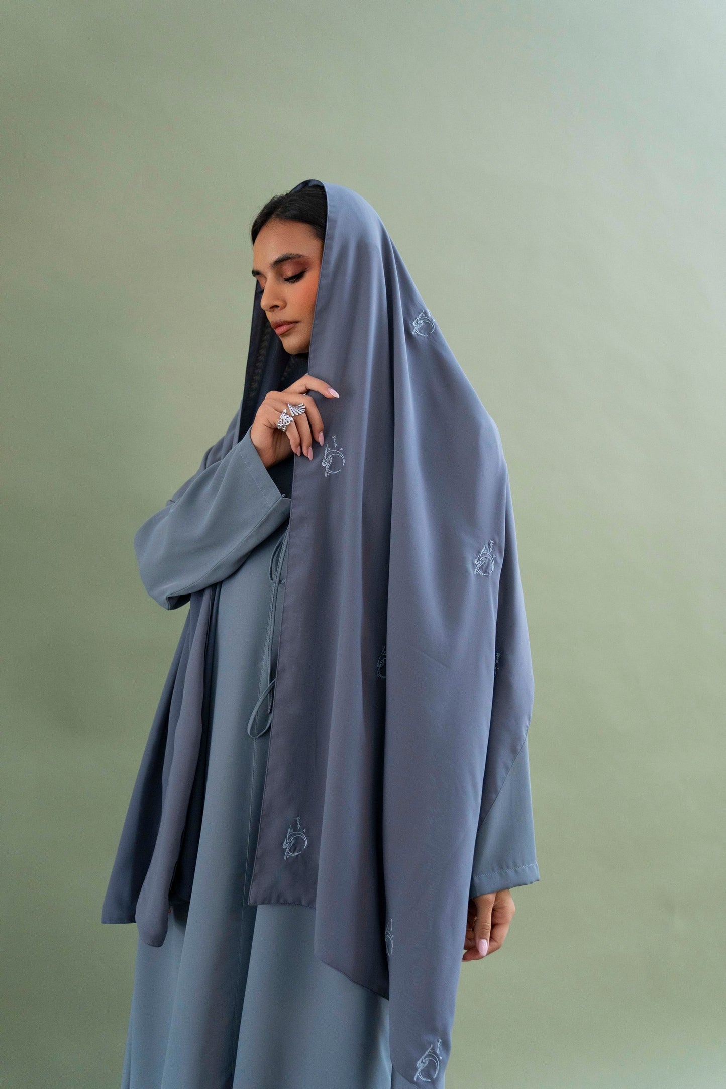 Moonrise Abaya